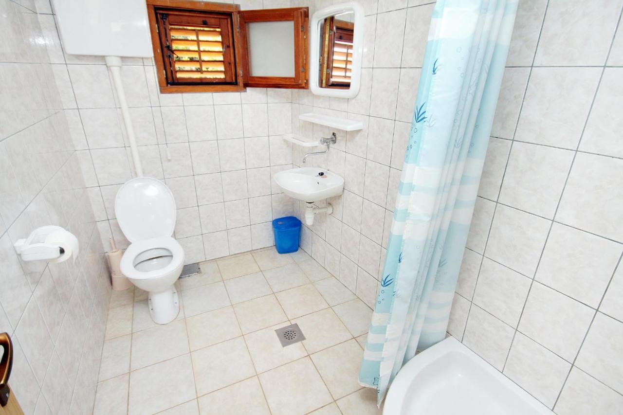 Seaside Secluded Apartments Cove Tvrdni Dolac, Hvar - 2997 Gdinj Ngoại thất bức ảnh